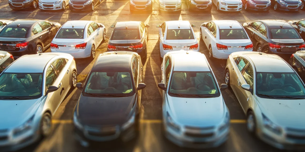 L’Industrie Automobile Mondiale : Crises, Croissance Chinoise et Impacts sur le Maroc