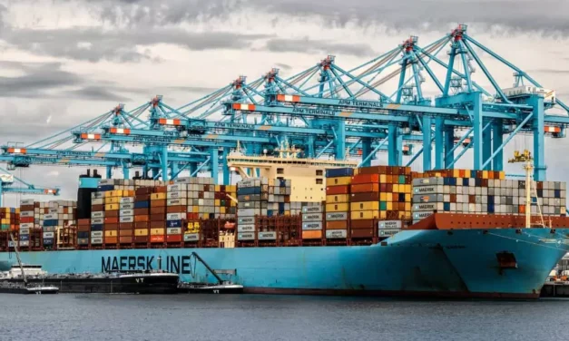 Maersk et Hapag-Lloyd annoncent un retour progressif au canal de Suez