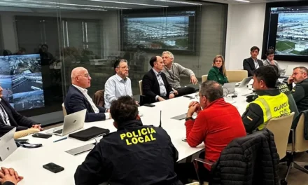 Alerte Rouge dans le Détroit : Phénomènes côtiers extrêmes et paralysie du trafic