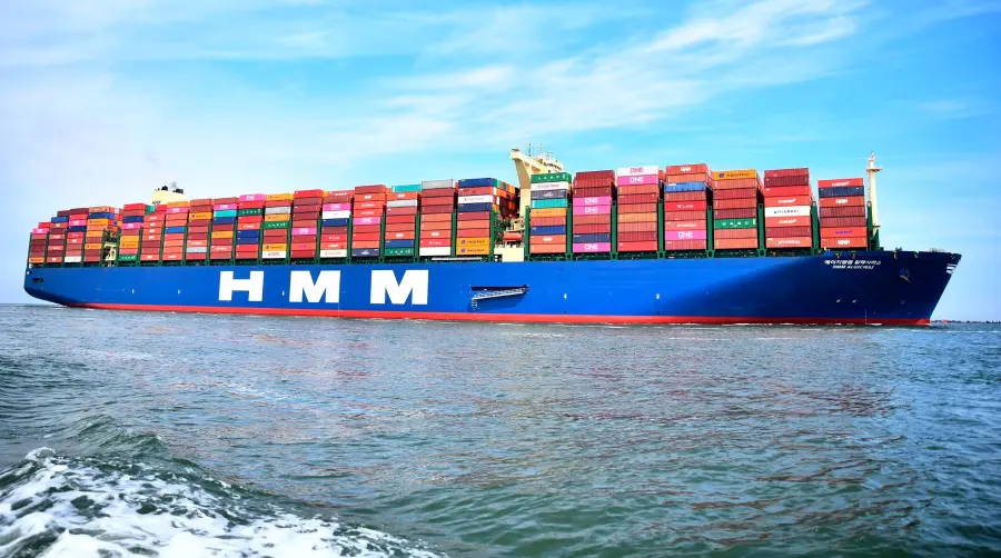 ONE et HMM lancent le service Mediterranean Africa Express